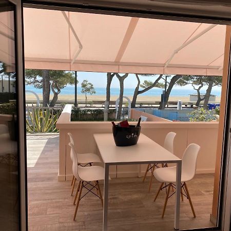 Appartamento Fronte Mare Villa Lory Lignano Sabbiadoro Dış mekan fotoğraf